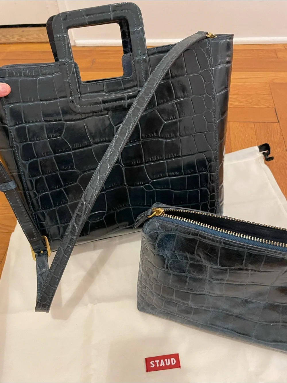 STAUD structured croc
